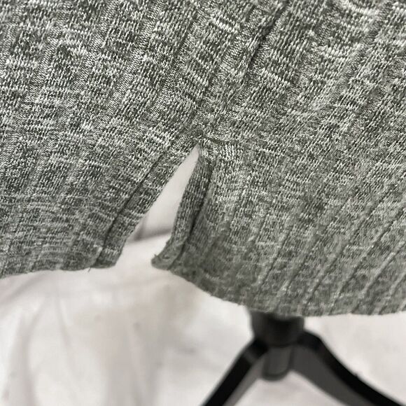 Lane Bryant SZ 18-20 Tunic Top Sleeveless V-Neck Stretch Slits Tie Neck Green - Picture 5 of 10